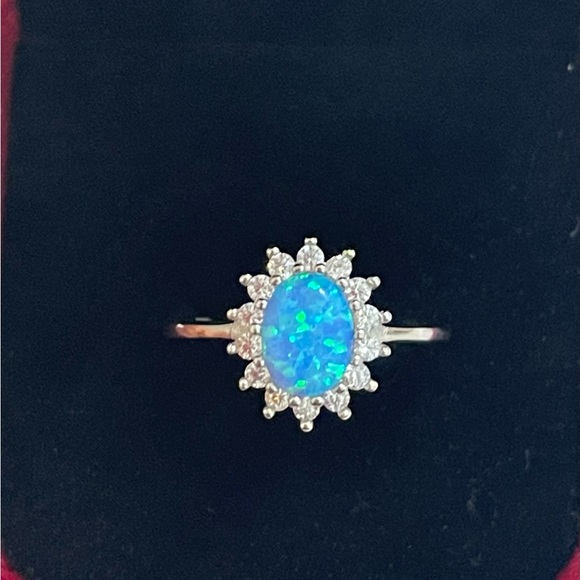 Solid Sterling Silver 925 Opal ring - Picture 5 of 5